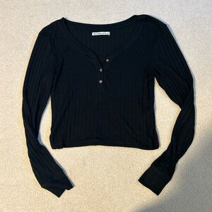 BLACK ABERCROMBIE & FITCH BUTTON UP SHIRT!!